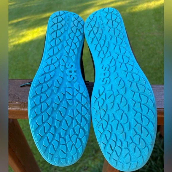 Women’s SAS Black and Blue Sneakers with Lace-Up Design - Picture 7 of 9